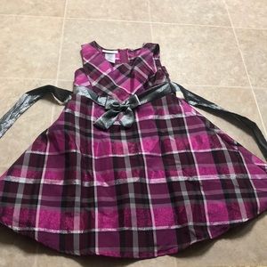 Girls dress.